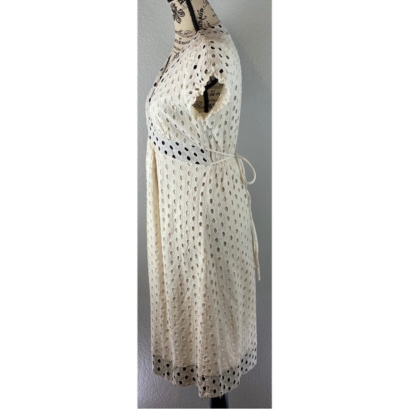Olian Clothing Women's Cream 100% Cotyon Eyelet Dress with Black Trim Small - Picture 3 of 6